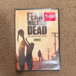 Fear the Walking Dead: The Complete First Season DVD